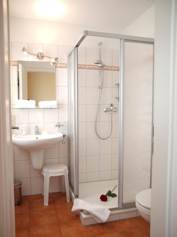 Altes Doktorhaus - Hotel Garni Willingen  Szoba fotó