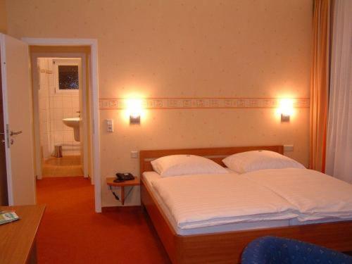 Altes Doktorhaus - Hotel Garni Willingen  Kültér fotó